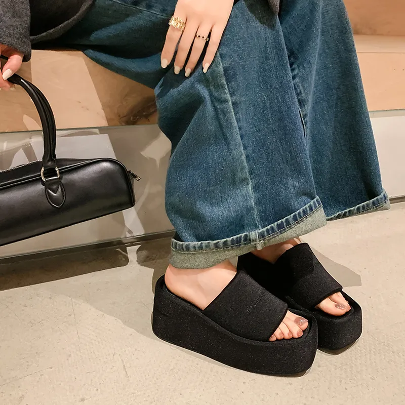 STARRO Slide Slippers Women's Black/Blue-3