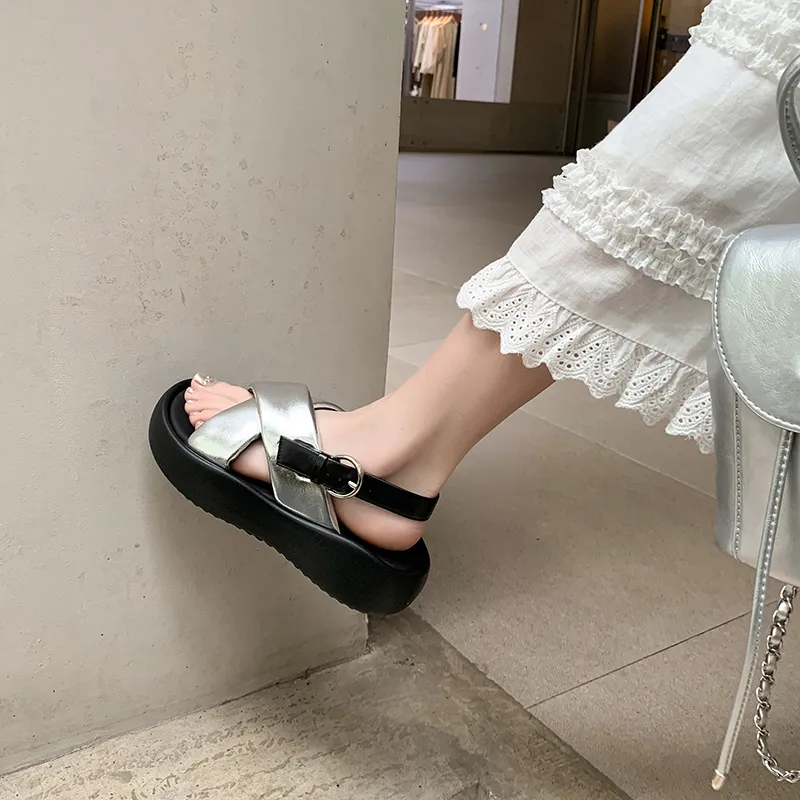 STARRO Beach Sandals Women's Black/White/Silver-21