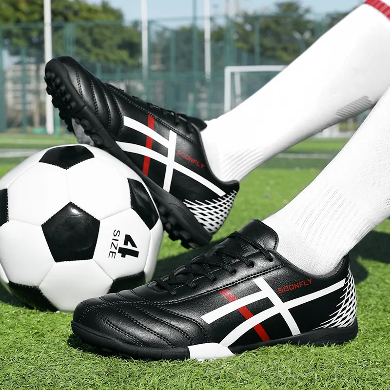 SOONFLY Soccer Shoes Men Low Top Black-5