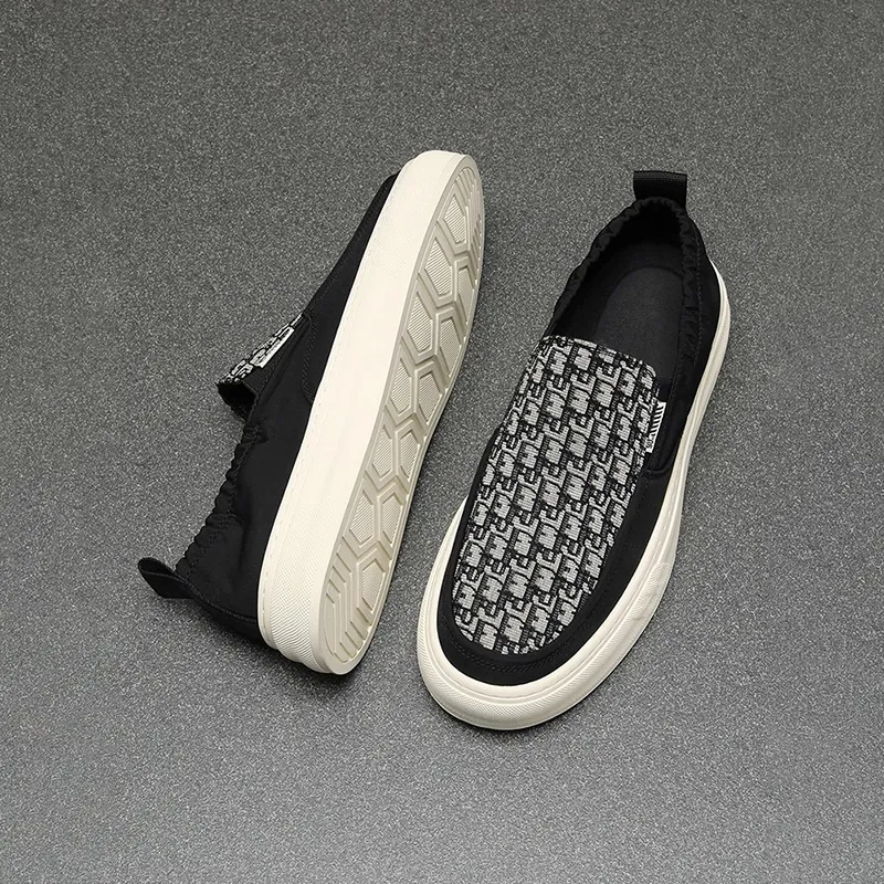 Ruomini Breathable Low Top Skateboard Shoes Men's Black-3