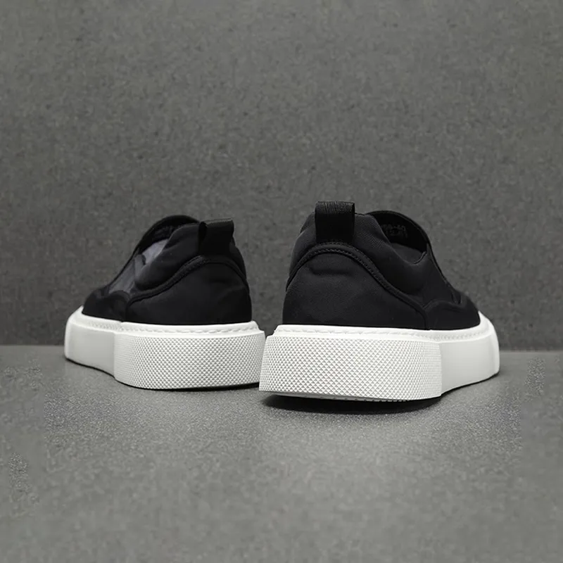Ruomini Breathable Low Top Skateboard Shoes Men's Black-3