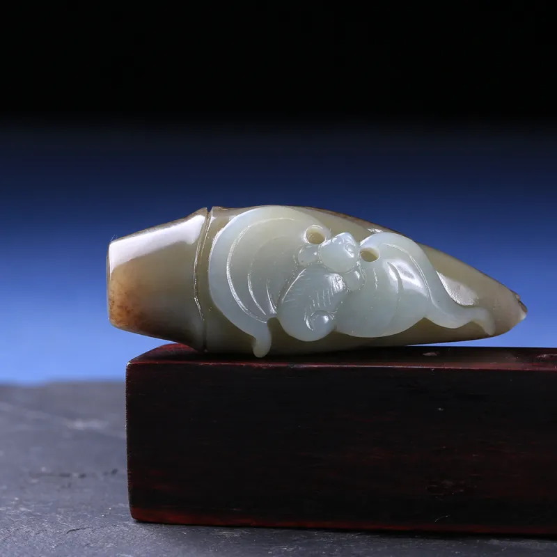Renyu Jewelry Niche Luxury Rising Blessing Pendant Sugar Jade Unisex-6