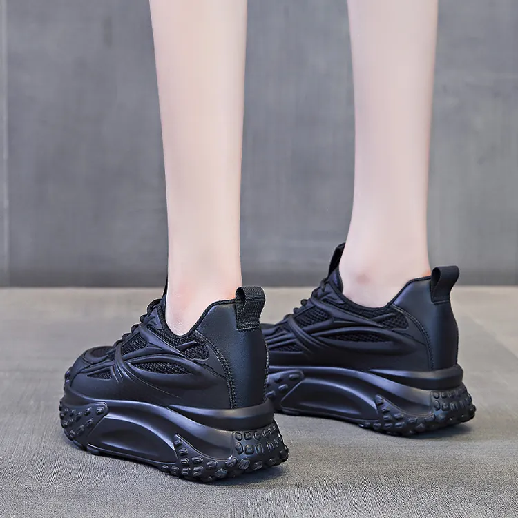 Egger Bird Lightweight Low-Top Chunky Sneakers Women's-9