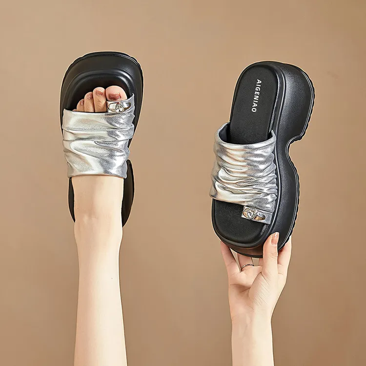 Egger Bird Slide Slippers Women's-12