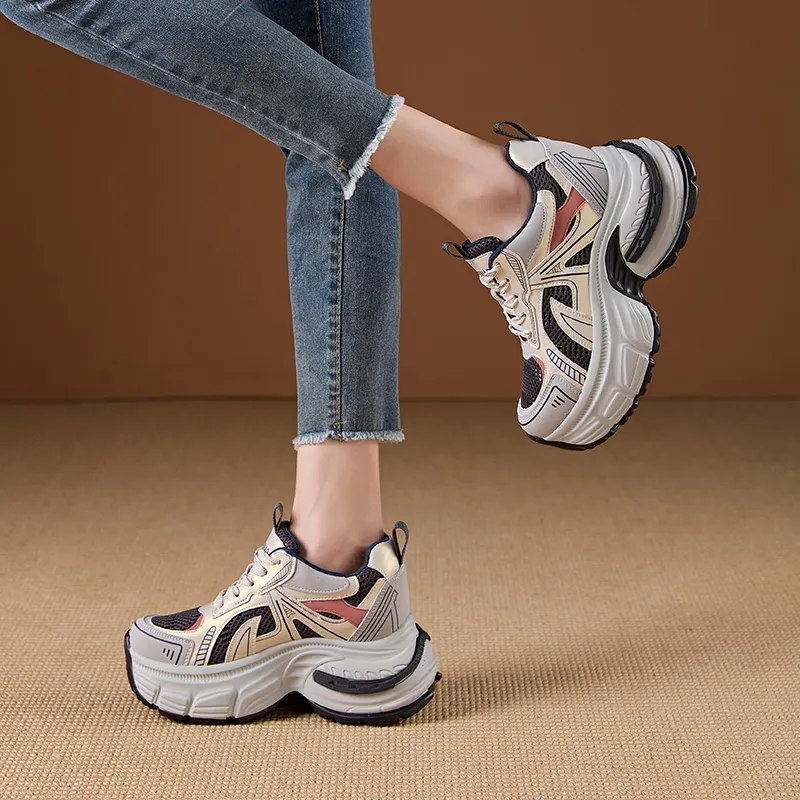 Egger Bird Coverage Low-Top Chunky Sneakers Women's-1