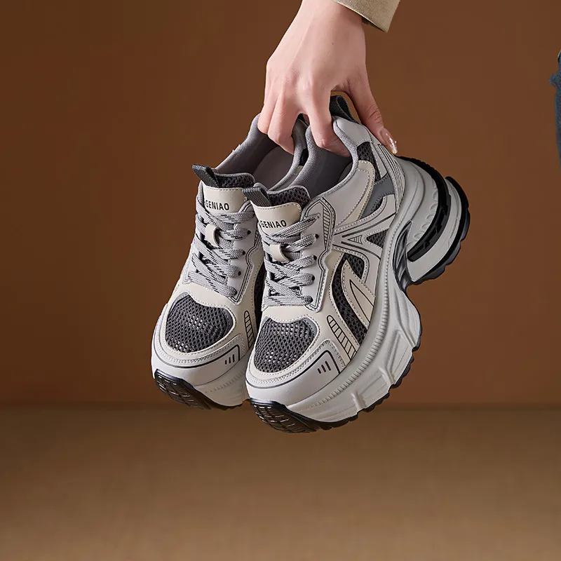 Egger Bird Coverage Low-Top Chunky Sneakers Women's-6