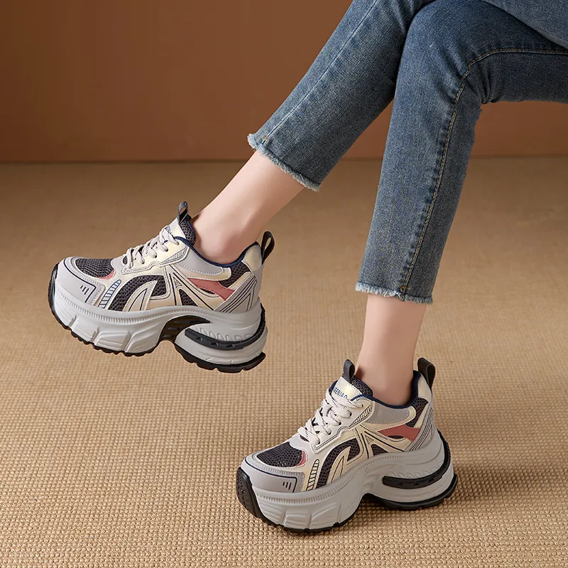 Egger Bird Coverage Low-Top Chunky Sneakers Women's-2