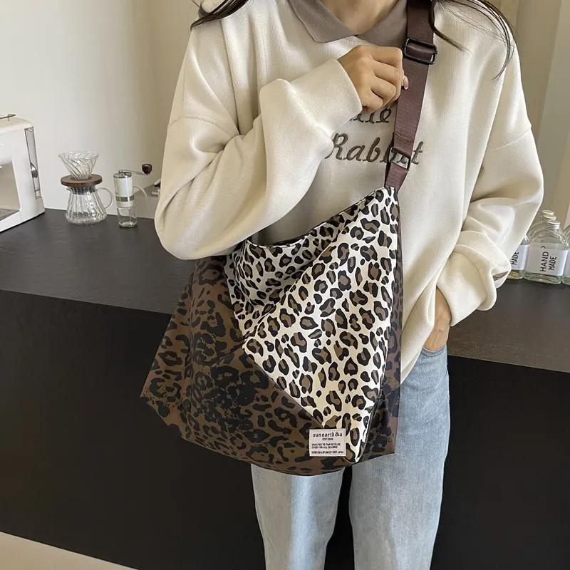 BALANG Fabric Shoulder Bag Regular Women's Coffee/Fuchsia-1