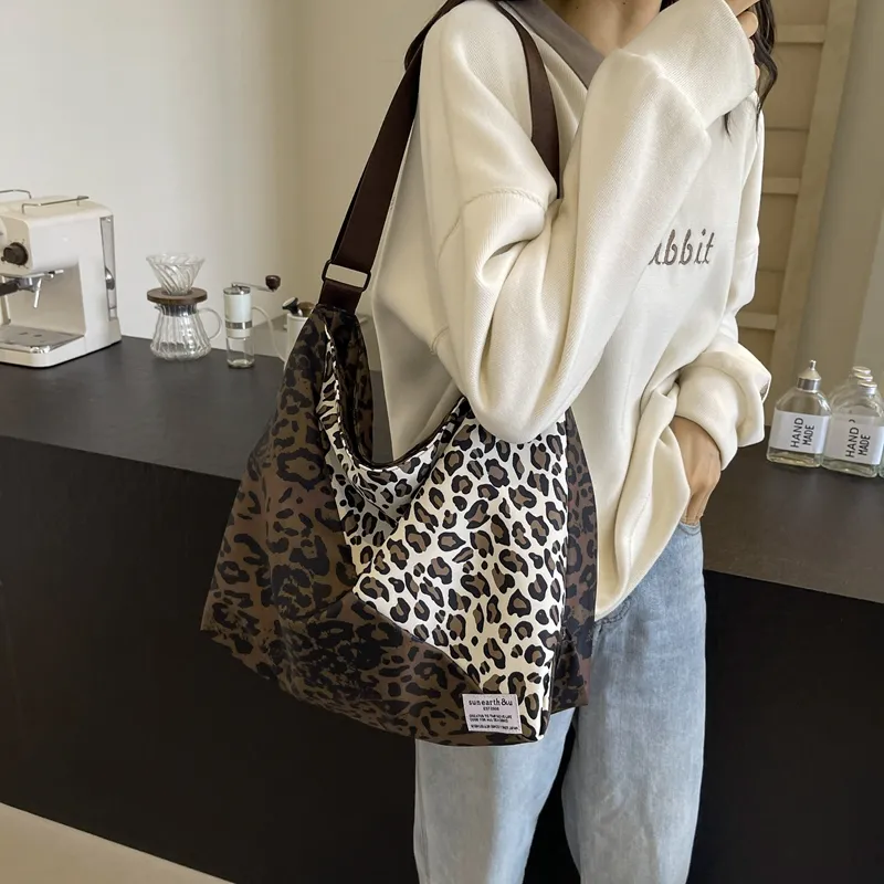 BALANG Fabric Shoulder Bag Regular Women's Coffee/Fuchsia-3