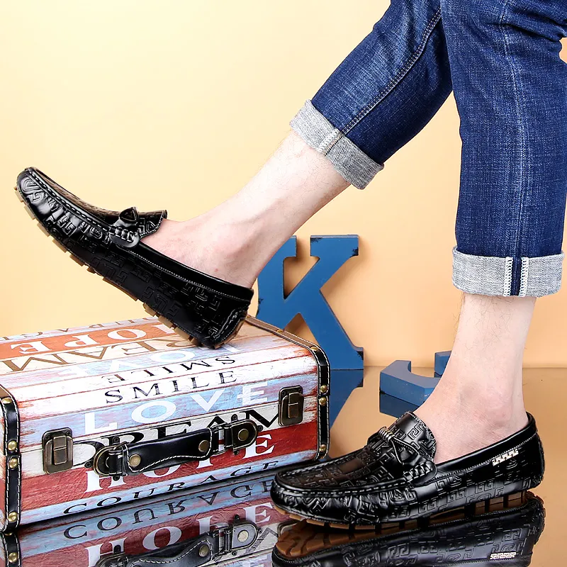 CKVUSAMG Gommino Loafers Men Black/White/Blue-19