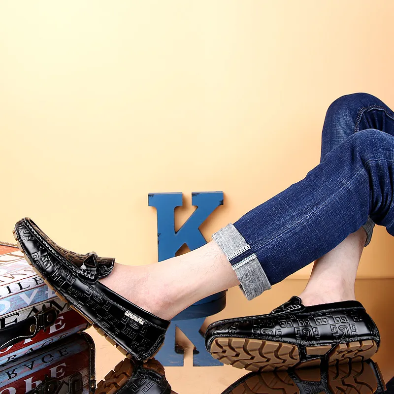 CKVUSAMG Gommino Loafers Men Black/White/Blue-22