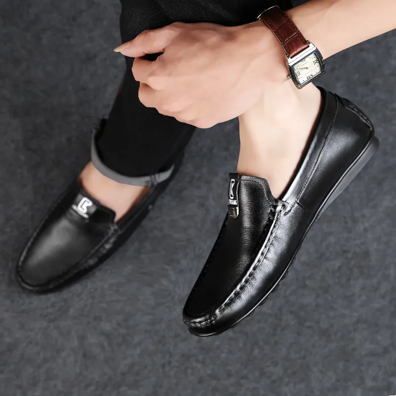 CKVUSAMG Gommino Loafers Unisex Black/White-4