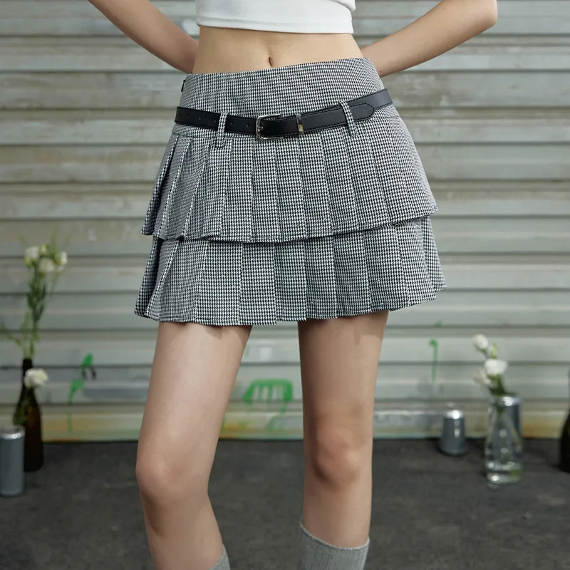 UNIFREE Short A-Line Pleated Skirt Women's Black White-5