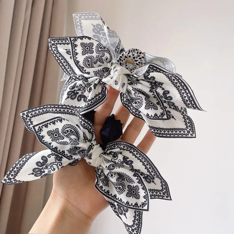 Enchanting Cat Hair Clips Women's-5