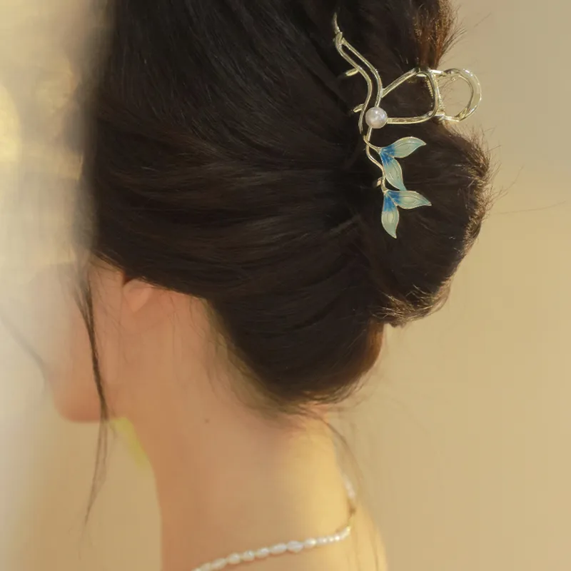 Enchanting Cat Alloy Pearl Hair Clip Women's-1