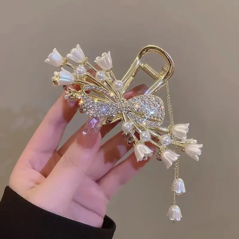 Enchanting Cat Alloy Claw Clip Women's-4