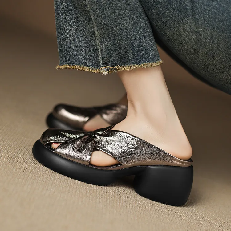 Su Yanjiao Closed Toe Slippers Women's-9