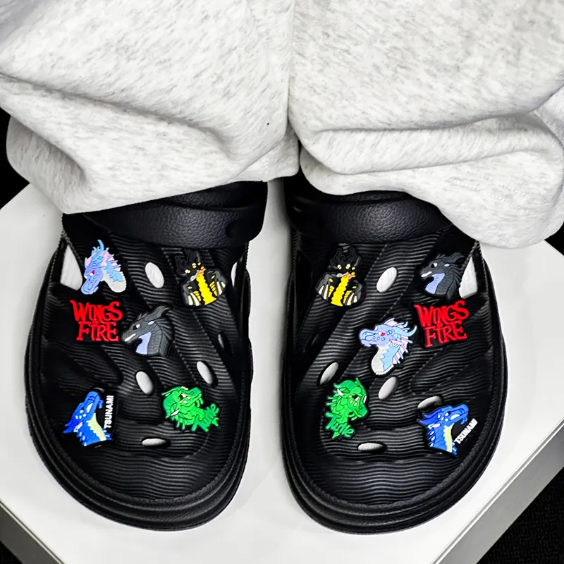 OUBT Dragon Pattern Upper Design Clogs Men's Black-8