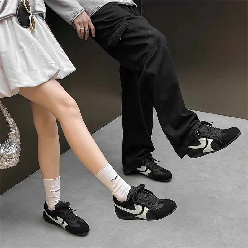 KUNGFUDEER Low Top Casual Shoes Unisex-1