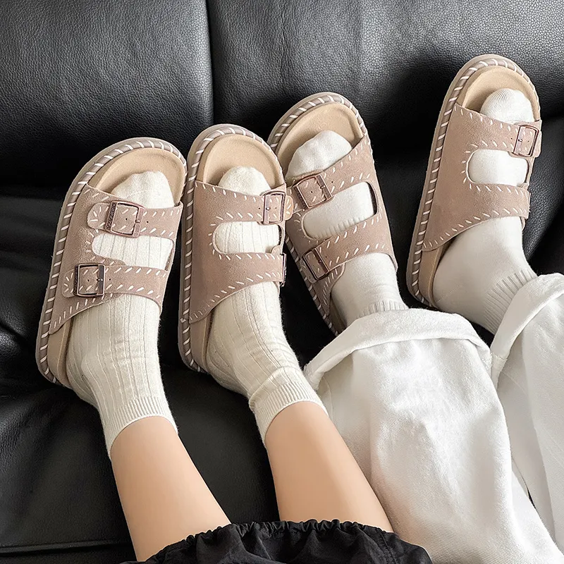 KUNGFUDEER Totem Stitching Slip Resistant Abrasion Resistant Slide Slippers Unisex-15