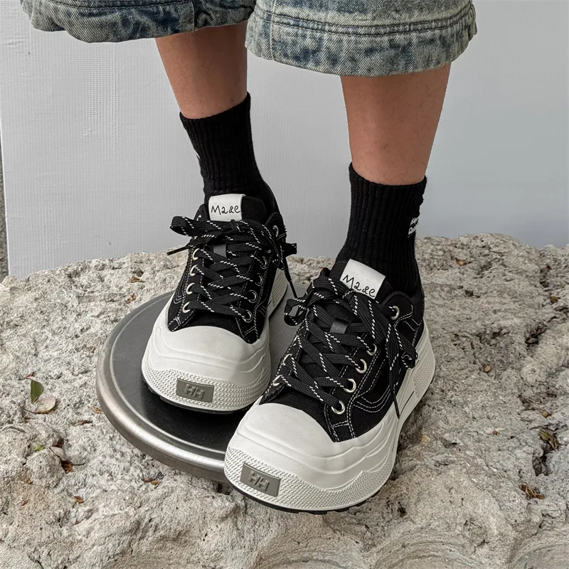 KUNGFUDEER Thread Line Collection Slip Resistant, Abrasion Resistant, Breathable Low Top Skateboard Shoes Unisex Black-3
