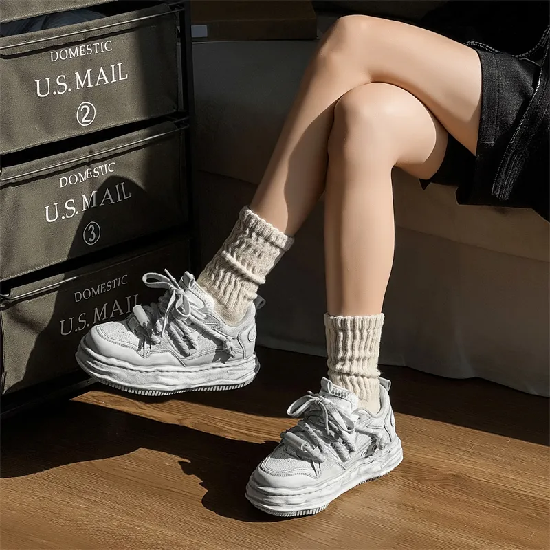 KUNGFUDEER Low Top Skateboard Shoes Unisex Distressed White-3