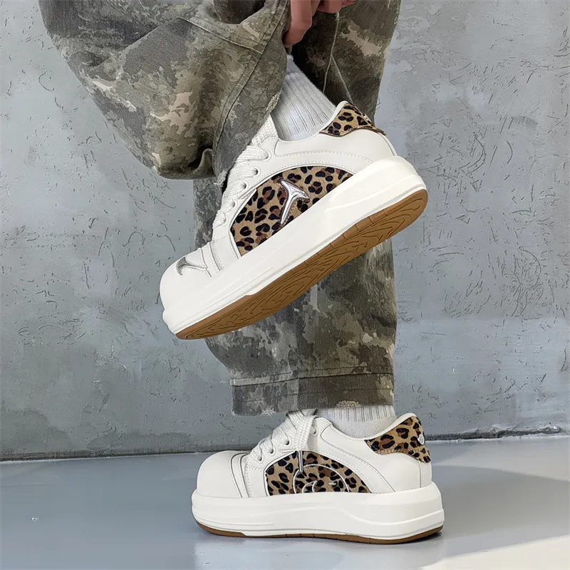KUNGFUDEER Cool Play Collection Anti Slip Wear Resistant Low Top Skateboard Shoes Unisex Leopard Print White-4