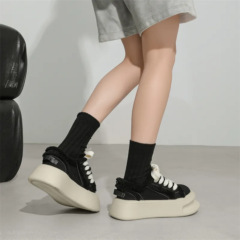 KUNGFUDEER Thread Line Collection Slip Resistant Height Increasing Low Top Skateboard Shoes Unisex Black-5