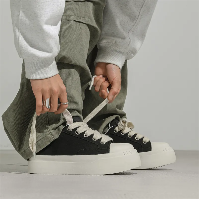 KUNGFUDEER Thread Line Collection Anti Slip Wear Resistant Low Top Skateboard Shoes Unisex Black-2