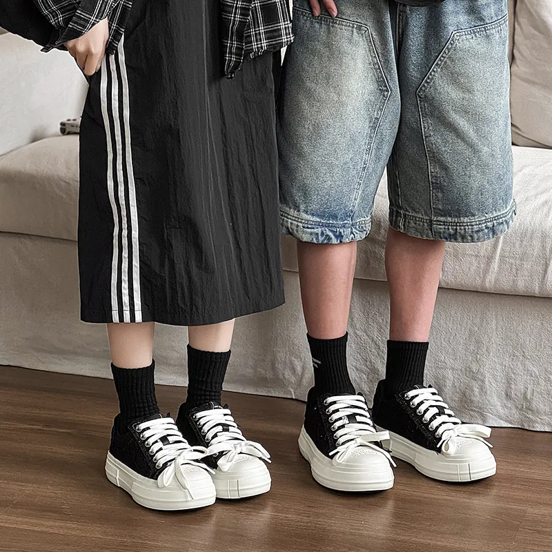 KUNGFUDEER Low Top Skateboard Shoes Unisex Black-3