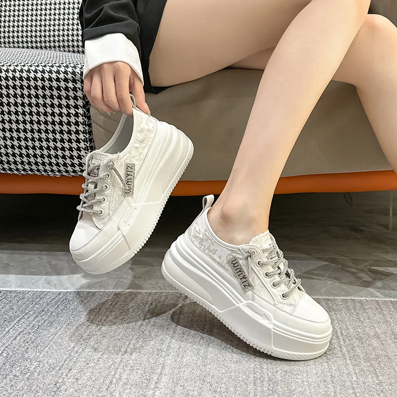 KEJIANNI Lightweight Height Increasing Low-Top Skateboard Shoes Women's-5
