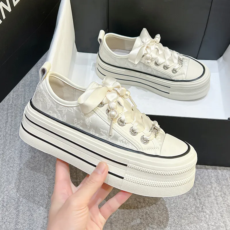 KEJIANNI Anti-Slip And Wear-Resistant Lightweight Height Increasing Low-Top Canvas Shoes Women's-6
