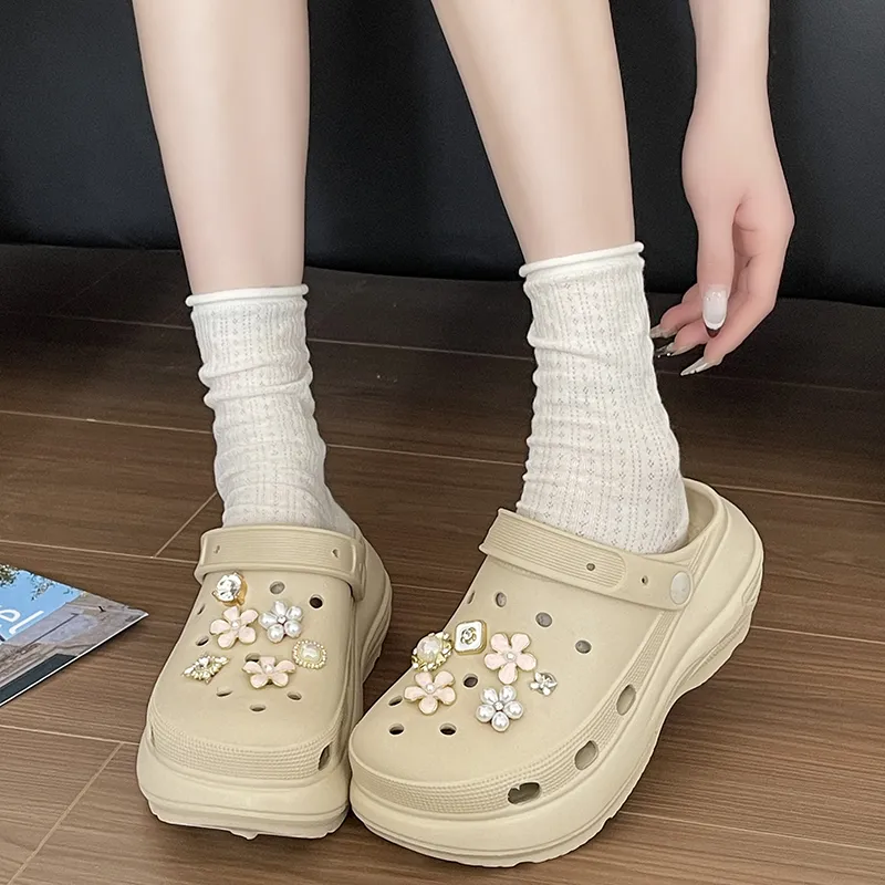 Craftsman gang Clogs Women's-12