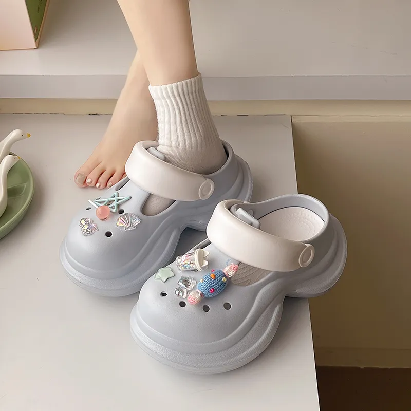 Craftsman gang Clogs Women's-3