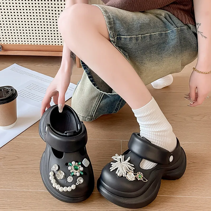 Craftsman gang Clogs Women's-19