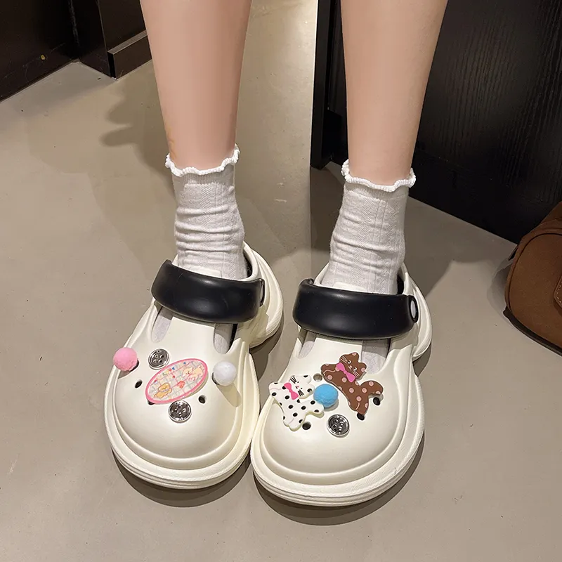 Craftsman gang Clogs Women's-12