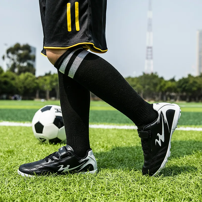 Binary Soccer Shoes Women's Low Top Black-8