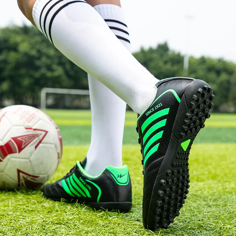 Binary Soccer Shoes Unisex Black-8