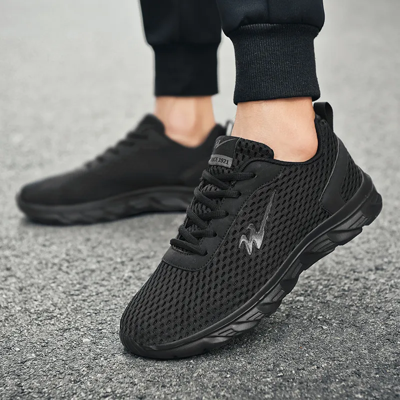 Binary Cushioning Rebound Lightweight Breathable Slip Resistant Low Top Running Shoes Men's Black Warrior-3