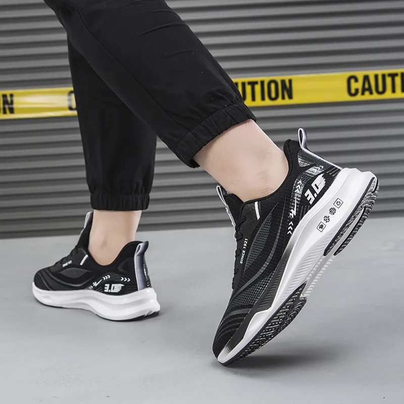 Binary Cushioning Rebound Abrasion Resistant Lightweight Slip Resistant Low Top Running Shoes Unisex Black White-4