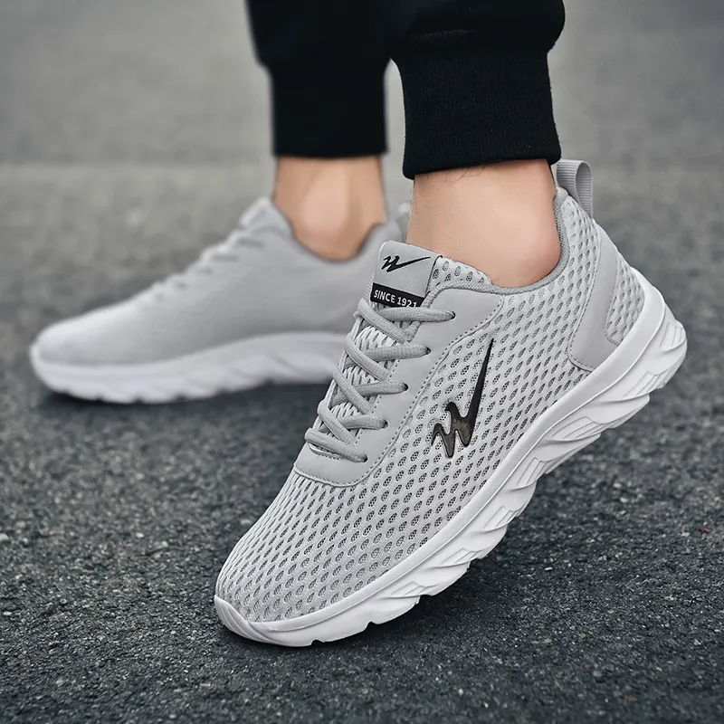 Binary Cushioning Rebound Lightweight Breathable Slip Resistant Low Top Running Shoes Men's Light Gray-5