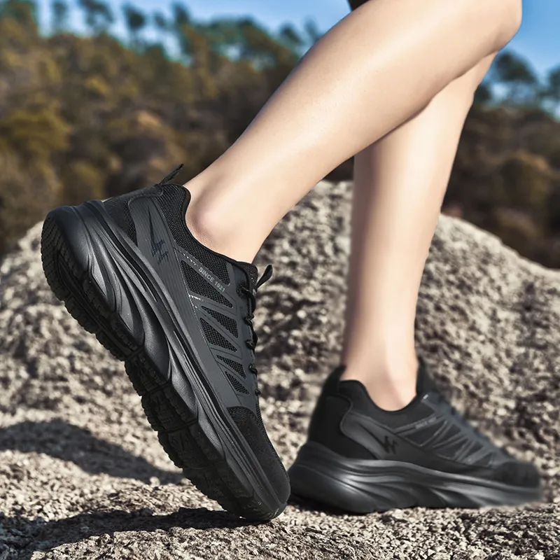 Binary Low Top Running Shoes Men's Black-2