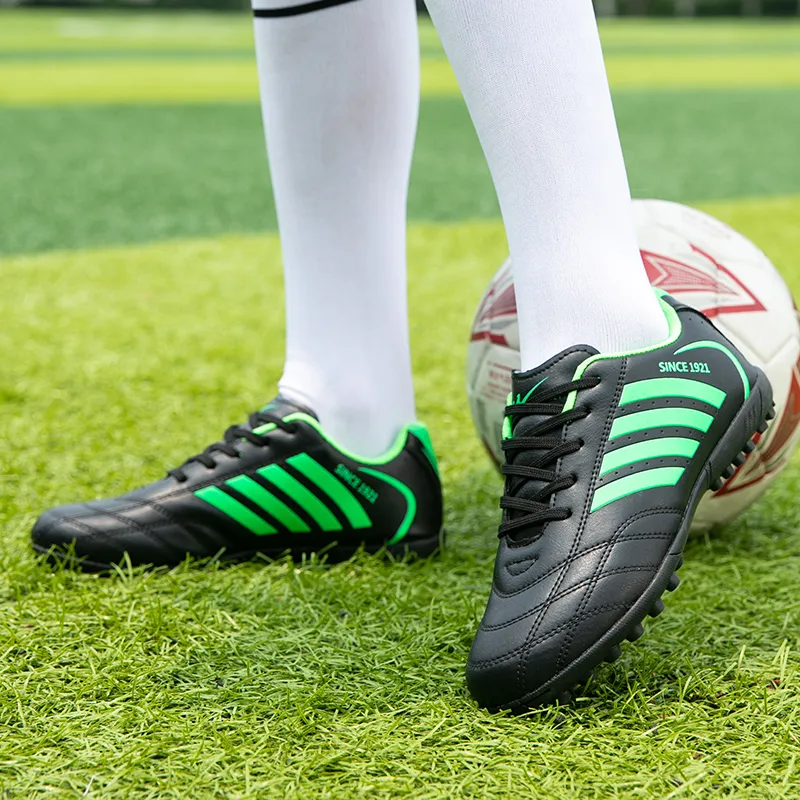 Binary Soccer Shoes Unisex Black-6