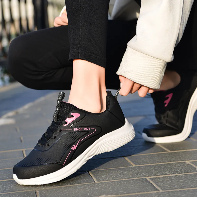 Binary Low Top Running Shoes Women's Black Rose Red-9