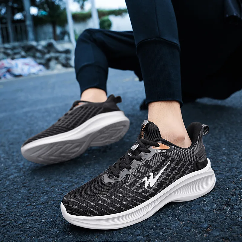 Binary Low Top Running Shoes Men's Black-8