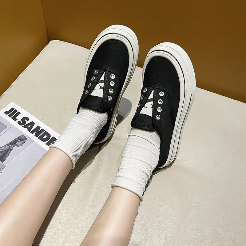 MEXICAN Slip Resistant, Abrasion Resistant, Lightweight, Height Increasing Low Top Canvas Shoes Women's-1