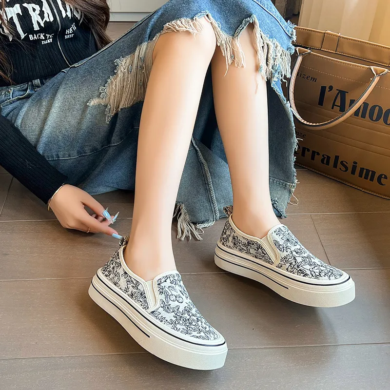 MEXICAN Slip Resistant, Abrasion Resistant, Lightweight Low Top Canvas Shoes Women's-4