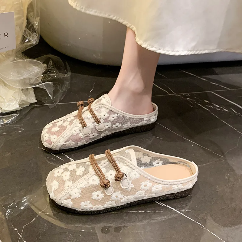 WUJI Slip Resistant Antibacterial Closed Toe Slippers Women's-2