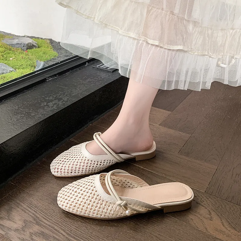 WUJI Slip Resistant Quick Dry Closed Toe Slippers Women's Apricot-1