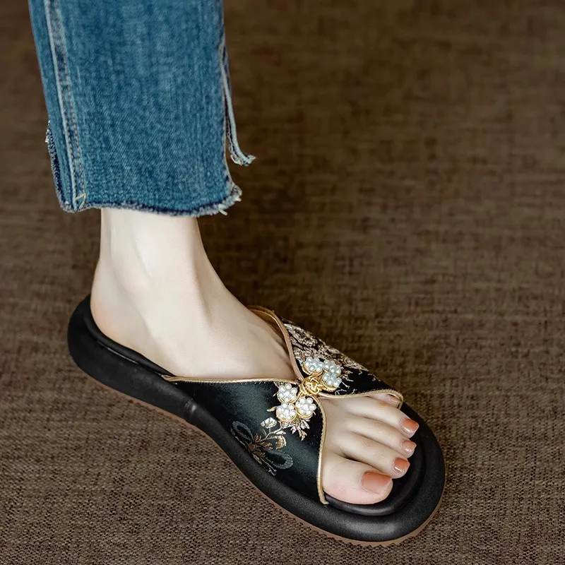 WUJI Slip Resistant Abrasion Resistant Slide Slippers Women's-1